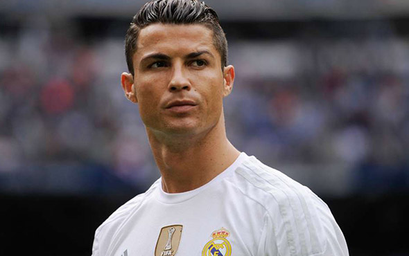 Ronaldo Juventus’un kapısından döndü