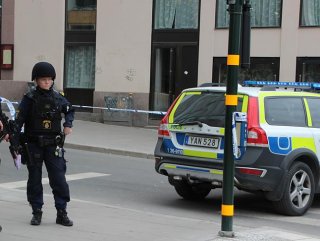 İsveçte silahlı saldırı