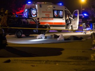 Ankarada karı koca kızlarının gözü önünde öldürüldü