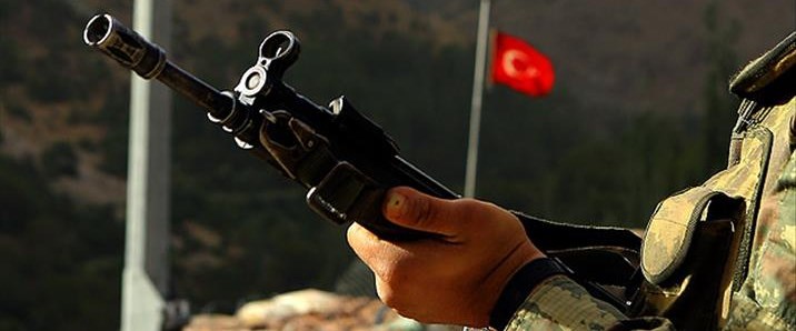 Hakkari'de patlama 4 şehit