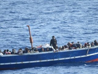 Yunanistan bin 360 sığınmacıyı Türkiyeye iade etti