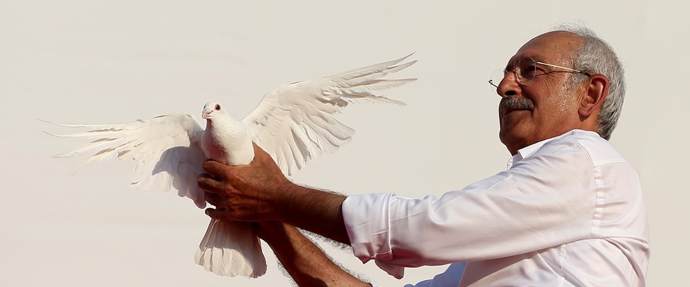 CHP lideri Kılıçdaroğlu, Maltepe'de 10 maddelik manifesto açıkladı