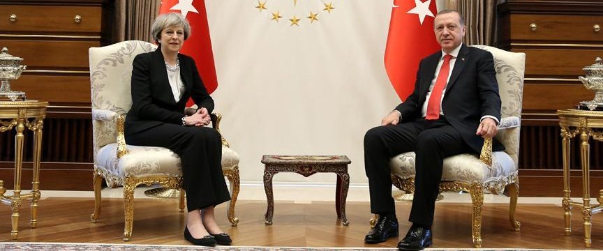 Cumhurbaşkanı Erdoğan, İngiltere Başbakanı May ile görüştü