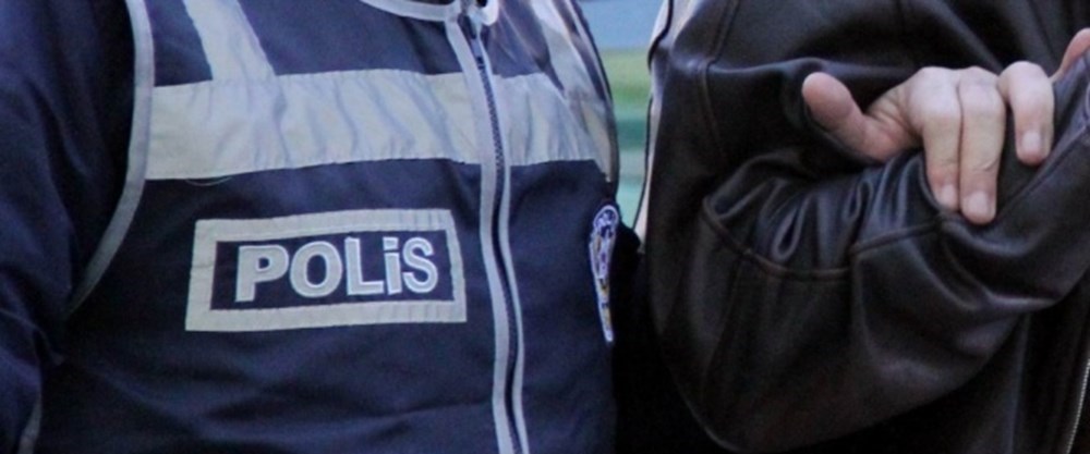 Eski TRT çalışanlarına FETÖ operasyonu