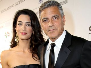 Clooney çiftinden nefretle mücadele bağışı