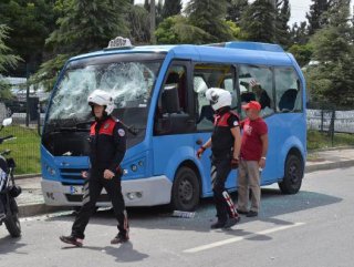 Gebzede minibüs sürücüleri arasında kavga