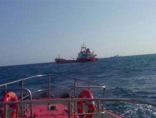 İskenderun Körfezinde yük gemisinde batma tehlikesi