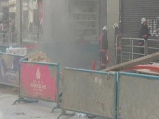 İstiklal Caddesindeki yeraltı kablolarında yangın