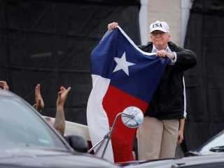 Trump afet bölgesi Teksasta