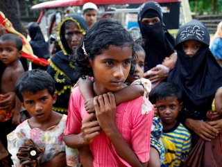 Bangladeşte Arakanlı Müslüman çocuklar yardıma muhtaç