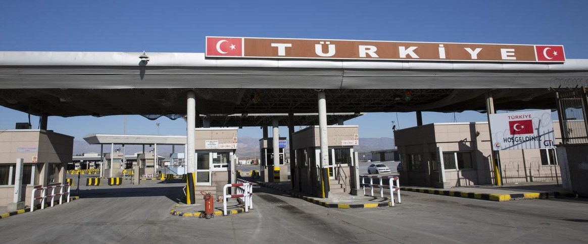 Habur Sınır Kapısı'nda kontrollü geçiş