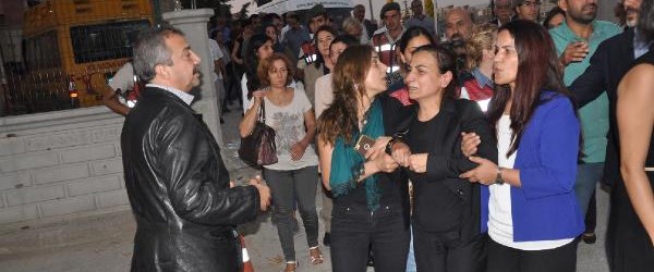 Tuğluk'un annesinin cenazesindeki olaylara soruşturma