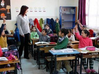 Tuncelide 50 öğretmenin tayini durduruldu