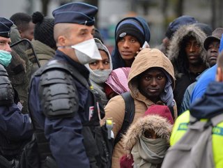 Fransa 200 sığınmacı alacak