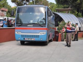 FETÖ üyesi eski müdür ve eşine hapis cezası